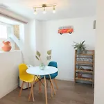 La Bodega De Reconquista Centro By Alogest *